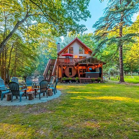 Poconos Ski Retreat With Sauna, Hot Tub, And Game Room Lake Harmony Exteriör bild